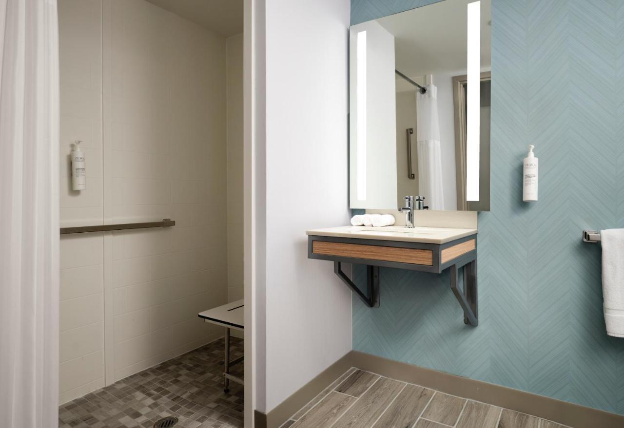 Hilton Garden Inn Boston-Μπέρλιγκτον Δωμάτιο φωτογραφία