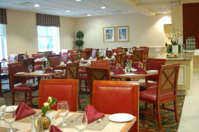 Hilton Garden Inn Boston-Μπέρλιγκτον Εστιατόριο φωτογραφία